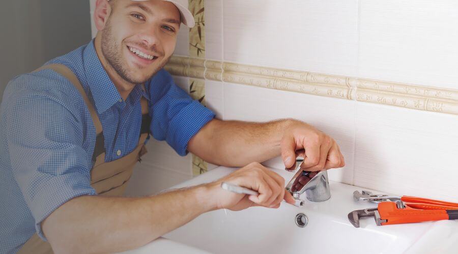 Expert burst pipe repair services in Whites City, NM